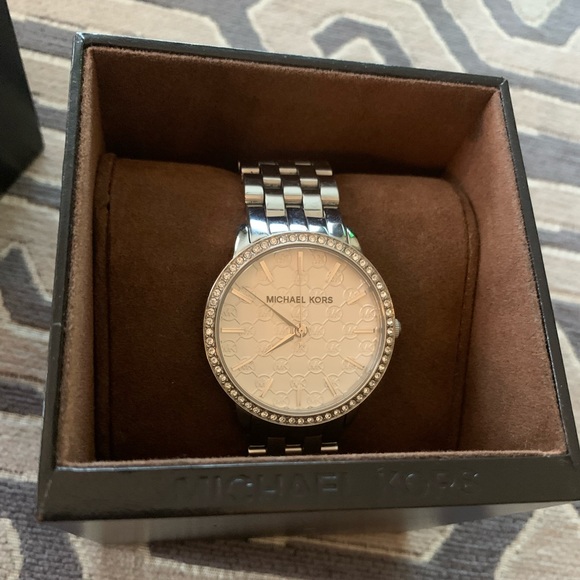 Michael Kors watch - Picture 10 of 12